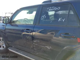 2020 Toyota 4Runner SR5 with VIN JTEBU5JR3L5755668, listed as a IAAI auction lot 41415638 with 39,053 mi miles. Bid and sale history available at carsss.com. Image 14.