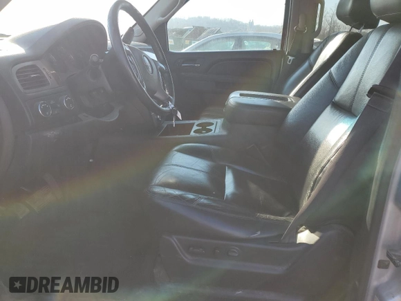 2014 GMC Yukon XL SLT with VIN 1GKS2KE75ER199316, listed as a Copart auction lot 50145985 with 245,746 mi miles and Salvage Title. Bid and sale history available at carsss.com. Image 7.