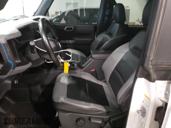 2022 Ford Bronco with VIN 1FMEE5BP6NLA75110, listed as a Copart auction lot 85467124 with 20,590 mi miles and Salvage Title. Bid and sale history available at DreamBid. Image 7.