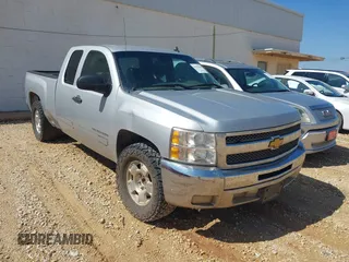 2013 Chevrolet Silverado 1500 LT with VIN 1GCRCSE0XDZ387824, listed as a IAAI auction lot 42170264 with 154,715 mi miles. Bid and sale history available at carsss.com. Image 1.