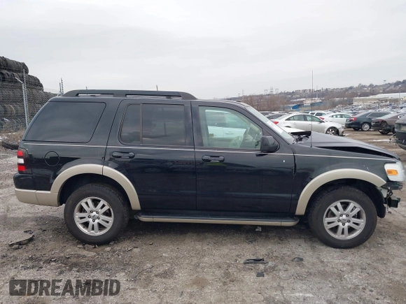 2010 Ford Explorer Eddie Bauer z VIN 1FMEU7EE1AUA40956, wystawiony jako IAAI lot #41353217 z przebiegiem 114 209 mil mil oraz . Historia ofert i sprzedaży dostępna na DreamBid. Obrazek 14.
