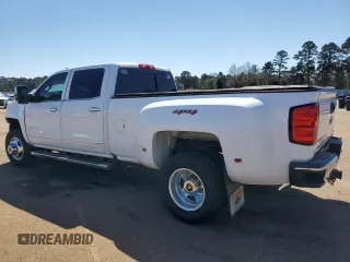 2019 Chevrolet Silverado 3500HD LTZ with VIN 1GC4KXEY4KF100539, listed as a Copart auction lot 48533115 with 117,369 mi miles and Salvage Title. Bid and sale history available at carsss.com. Image 2.