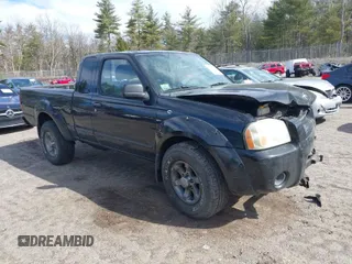 2002 Nissan Frontier XE z VIN 1N6ED26Y62C390281, wystawiony jako IAAI lot #41815164 z przebiegiem 145 438 mil mil oraz . Historia ofert i sprzedaży dostępna na DreamBid. Obrazek 1.