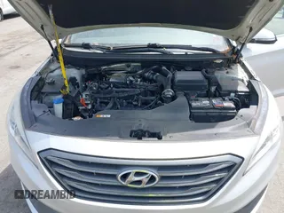 2015 Hyundai Sonata Sport with VIN 5NPE34AB1FH093398, listed as a IAAI auction lot 42178214 with 172,018 mi miles and . Bid and sale history available at carsss.com. Image 10.