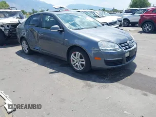2009 Volkswagen Jetta Wolfsburg Edition с VIN 3VWRJ71K09M019507, выставлен на аукционе IAAI как лот 42642187 с пробегом 170 456 миль миль и . История ставок и продаж доступна на DreamBid. Изображение 1.