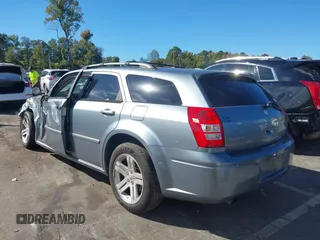 2007 Dodge Magnum R/T with VIN 2D4GV572X7H655828, listed as a IAAI auction lot 40561783 with 166,143 mi miles and . Bid and sale history available at carsss.com. Image 3.