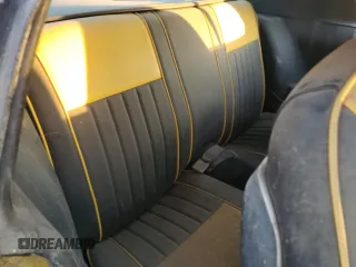 1973 Pontiac Firebird z VIN 2S87M3N110405, wystawiony jako Copart lot #84326504 z przebiegiem 22 334 mil mil oraz Szkoda całkowita • Salvage title. Historia ofert i sprzedaży dostępna na DreamBid. Obrazek 10.