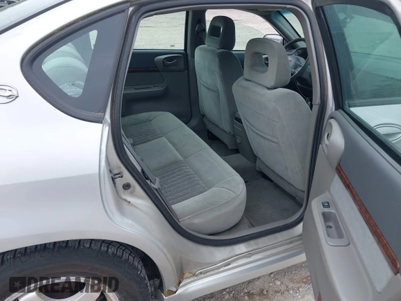 2000 Chevrolet Impala LS z VIN 2G1WH55K8Y9172426, wystawiony jako IAAI lot #42523314 z przebiegiem 109 863 mil mil oraz . Historia ofert i sprzedaży dostępna na DreamBid. Obrazek 8.