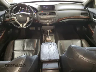 2010 Honda Crosstour EX-L z VIN 5J6TF2H54AL004635, wystawiony jako Copart lot #54391115 z przebiegiem 278 802 mil mil oraz Szkody całkowita. Historia ofert i sprzedaży dostępna na DreamBid. Obrazek 8.