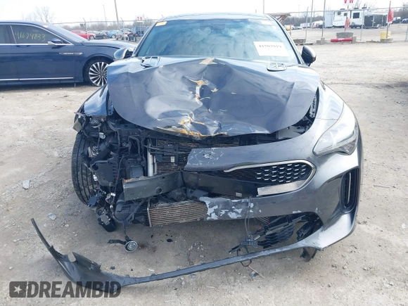 2021 Kia Stinger GT2 with VIN KNAE55LC0M6088347, listed as a IAAI auction lot 41503919 with 113,823 mi miles. Bid and sale history available at carsss.com. Image 18.