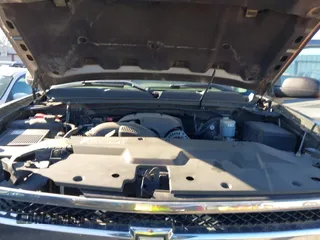 2009 Chevrolet Silverado 1500 LT with VIN 1GCEK29J59Z146698, listed as a IAAI auction lot 41812415 with 232,632 mi miles. Bid and sale history available at carsss.com. Image 10.