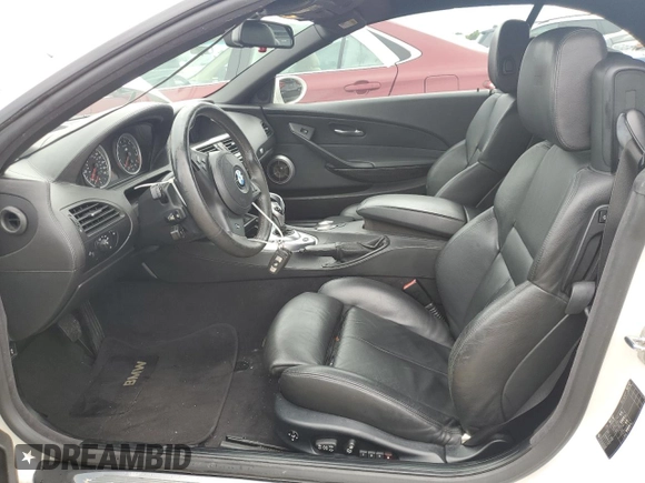 2008 BMW 6 Series M6 z VIN WBSEK93548CY79677, wystawiony jako Copart lot #74154364 z przebiegiem 109 352 mil mil oraz Szkoda całkowita • Salvage title. Historia ofert i sprzedaży dostępna na DreamBid. Obrazek 7.