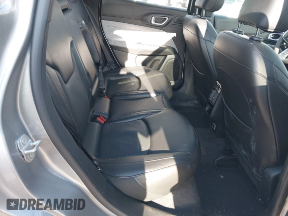 2023 Jeep Compass Latitude Lux с VIN 3C4NJDFNXPT502492, выставлен на аукционе IAAI как лот 41597253 с пробегом 18 747 миль миль и . История ставок и продаж доступна на DreamBid. Изображение 8.
