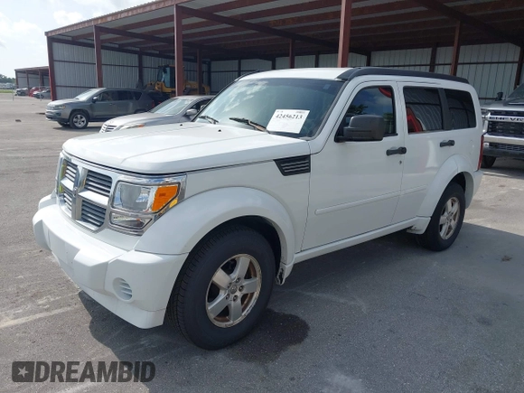 2007 Dodge Nitro SXT z VIN 1D8GT28K17W530705, wystawiony jako IAAI lot #42456213 z przebiegiem 217 175 mil mil oraz . Historia ofert i sprzedaży dostępna na DreamBid. Obrazek 2.