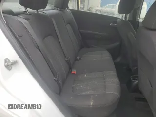 2014 Chevrolet Sonic LT z VIN 1G1JC5SH7E4160011, wystawiony jako Copart lot #57532945 z przebiegiem 136 185 mil mil oraz Szkoda całkowita • Salvage title. Historia ofert i sprzedaży dostępna na DreamBid. Obrazek 10.