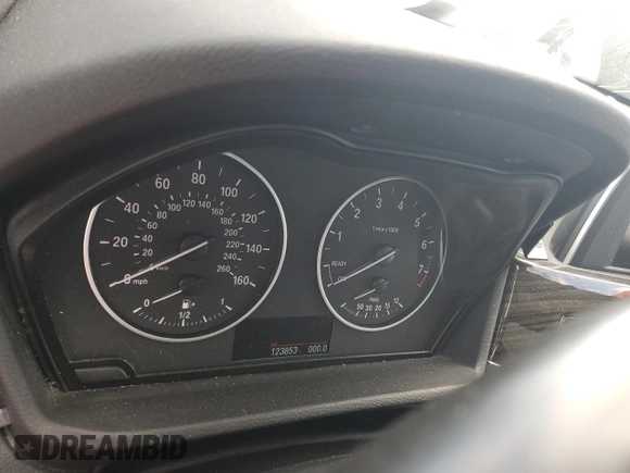 2017 BMW X1 xDrive28i with VIN WBXHT3C32H5F81460, listed as a Copart auction lot 55998515 with 123,853 mi miles and Salvage title. Bid and sale history available at DreamBid. Image 9.