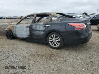 2015 Nissan Altima S with VIN 1N4AL3AP8FN340958, listed as a Copart auction lot 55035984 with Not Provided miles and Non Repairable. Bid and sale history available at carsss.com. Image 2.