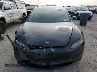 2025 Tesla Model 3 Long Range с VIN 5YJ3E1EB7SF900896, выставлен на аукционе Copart как лот 60446345 с пробегом 5 040 миль миль и Списание • Salvage title. История ставок и продаж доступна на DreamBid. Изображение 5.