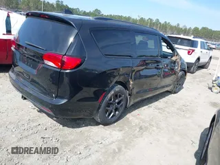 2019 Chrysler Pacifica Limited 35th Anniversary with VIN 2C4RC1GG3KR617683, listed as a IAAI auction lot 41661949 with 79,779 mi miles and . Bid and sale history available at DreamBid. Image 4.