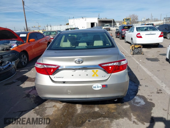 2017 Toyota Camry XLE z VIN 4T1BF1FK3HU290840, wystawiony jako IAAI lot #41470555 z przebiegiem 62 190 mil mil oraz . Historia ofert i sprzedaży dostępna na DreamBid. Obrazek 15.