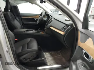 2024 Volvo XC90 with VIN YV4062PK6R1161703, listed as a IAAI auction lot 41648198 with 20,676 mi miles and . Bid and sale history available at DreamBid. Image 5.