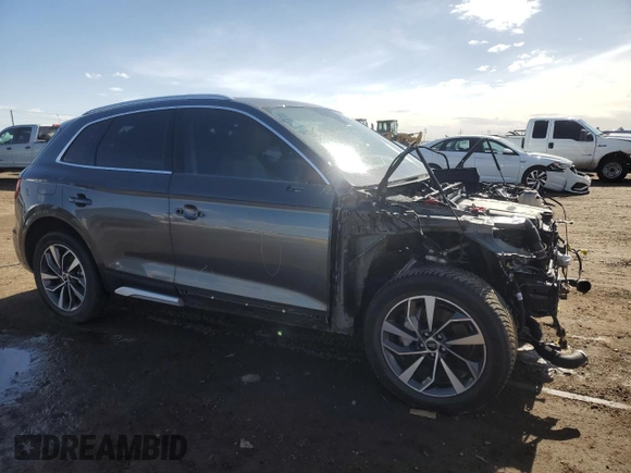2022 Audi Q5 S line Premium Plus with VIN WA1EAAFY6N2137326, listed as a Copart auction lot 47820605 with 24,865 mi miles and Salvage Title. Bid and sale history available at carsss.com. Image 4.