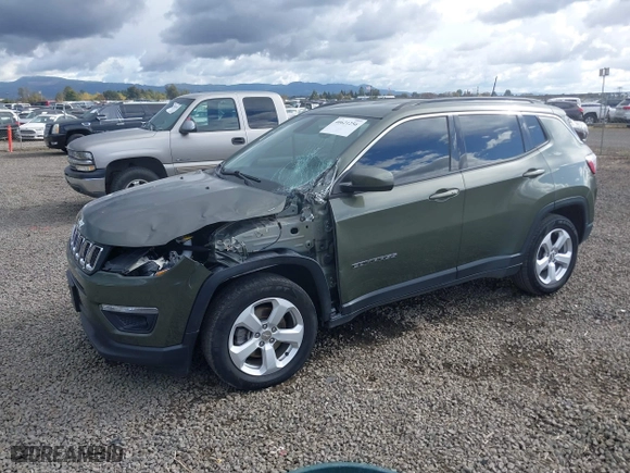 2018 Jeep Compass Latitude with VIN 3C4NJCBB2JT468805, listed as a IAAI auction lot 40621256 with 115,501 mi miles. Bid and sale history available at carsss.com. Image 17.