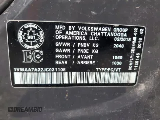 2018 Volkswagen Passat S z VIN 1VWAA7A32JC031105, wystawiony jako Copart lot #40646454 z przebiegiem 175 621 mil mil oraz Szkoda całkowita • Salvage title. Historia ofert i sprzedaży dostępna na DreamBid. Obrazek 12.