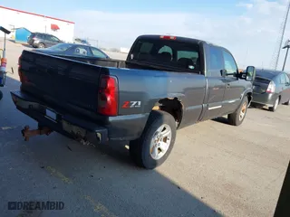 2003 Chevrolet Silverado 1500 LS with VIN 1GCEK19T83E282043, listed as a IAAI auction lot 41869569 with 241,802 mi miles. Bid and sale history available at carsss.com. Image 4.