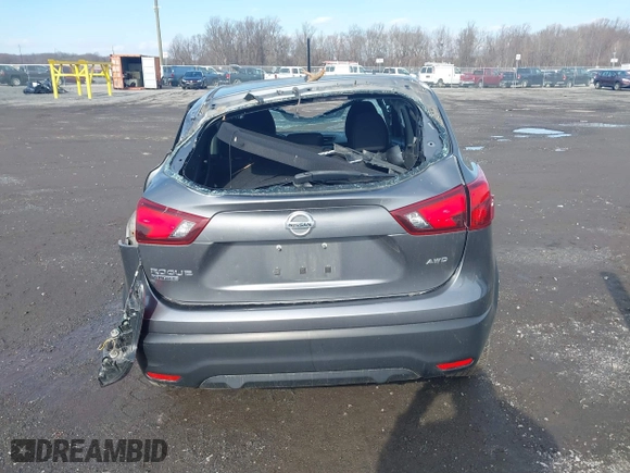 2017 Nissan Rogue Sport SL with VIN JN1BJ1CR3HW118691, listed as a IAAI auction lot 41532605 with 107,025 mi miles. Bid and sale history available at carsss.com. Image 16.