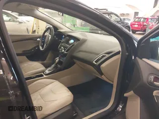 2016 Ford Focus Electric with VIN 1FADP3R41GL363586, listed as a IAAI auction lot 41518253 with 36,884 mi miles and . Bid and sale history available at DreamBid. Image 5.
