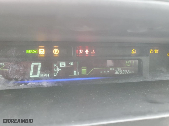 2015 Toyota Prius v Two with VIN JTDZN3EU0FJ039275, listed as a Copart auction lot 45040045 with 389,322 mi miles and Clean Title. Bid and sale history available at carsss.com. Image 9.