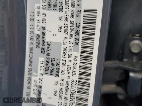 2023 Mazda 3 S Carbon Edition z VIN 3MZBPACM2PM377006, wystawiony jako Copart lot #85168304 z przebiegiem 20 920 mil mil oraz Szkoda całkowita • Salvage title. Historia ofert i sprzedaży dostępna na DreamBid. Obrazek 14.