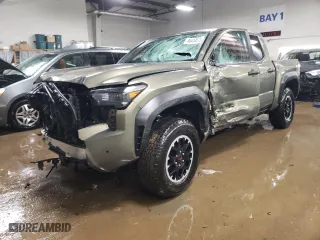 2024 Toyota Tacoma 4WD SR5 with VIN 3TMLB5JNXRM036139, listed as a Copart auction lot 46434575 with 10,967 mi miles and Salvage Title. Bid and sale history available at carsss.com. Image 1.