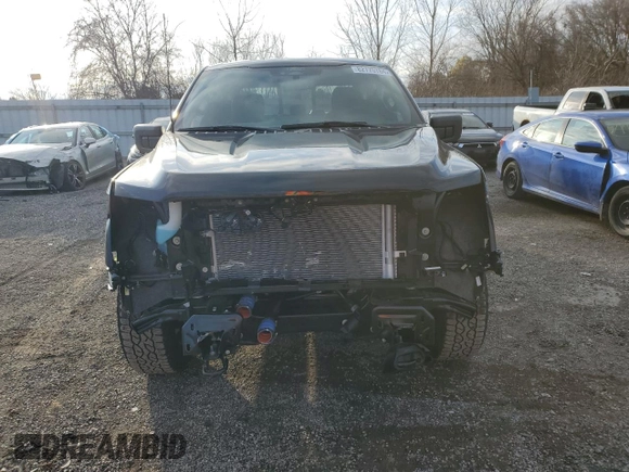 2024 Ford F-150 XLT with VIN 1FTEW3LP8RKD69396, listed as a Copart auction lot 82775784 with 831 mi miles and Salvage Title. Bid and sale history available at carsss.com. Image 5.