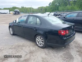 2010 Volkswagen Jetta Limited Edition with VIN 3VWRZ7AJXAM161335, listed as a IAAI auction lot 42326387 with 111,967 mi miles and . Bid and sale history available at DreamBid. Image 3.