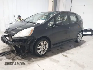 2010 Honda Fit Sport с VIN JHMGE8H48AC007735, выставлен на аукционе IAAI как лот 42314822 с пробегом Не указан миль и . История ставок и продаж доступна на DreamBid. Изображение 2.