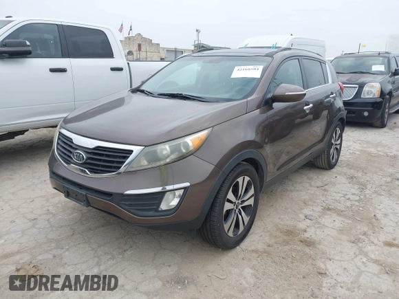 2011 Kia Sportage EX with VIN KNDPC3A23B7029574, listed as a IAAI auction lot 42168504 with 208,407 mi miles. Bid and sale history available at carsss.com. Image 2.