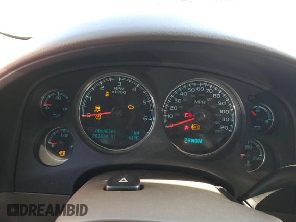 2013 Chevrolet Suburban LT with VIN 1GNSKJE74DR239851, listed as a Copart auction lot 44856425 with 203,074 mi miles and Salvage Title. Bid and sale history available at DreamBid. Image 9.