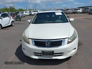 2010 Honda Accord EX-L z VIN 1HGCP3F85AA021141, wystawiony jako IAAI lot #41632924 z przebiegiem 135 987 mil mil oraz . Historia ofert i sprzedaży dostępna na DreamBid. Obrazek 6.