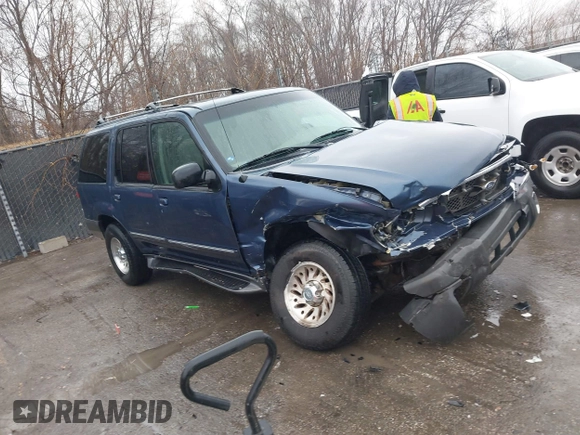 2000 Ford Explorer XLT z VIN 1FMZU73X0YZC01123, wystawiony jako IAAI lot #41487199 z przebiegiem 143 697 mil mil oraz . Historia ofert i sprzedaży dostępna na DreamBid. Obrazek 1.