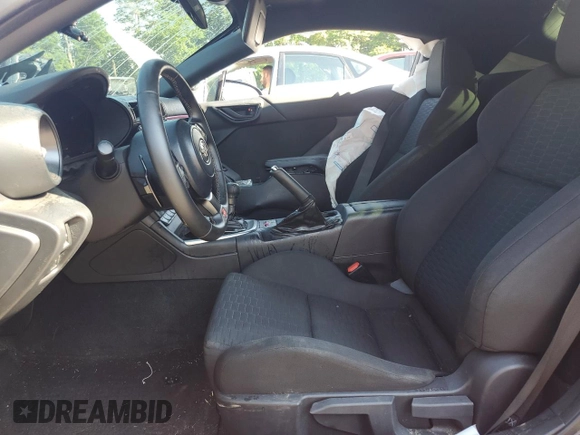 2022 Toyota 86 z VIN JF1ZNBC14N8751366, wystawiony jako Copart lot #56455295 z przebiegiem 33 138 mil mil oraz Szkoda całkowita • Salvage title. Historia ofert i sprzedaży dostępna na DreamBid. Obrazek 7.