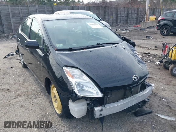 2005 Toyota Prius with VIN JTDKB22U353060181, listed as a IAAI auction lot 42031555 with 165,015 mi miles. Bid and sale history available at carsss.com. Image 1.