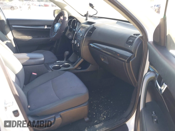 2013 Kia Sorento LX with VIN 5XYKT3A60DG349289, listed as a IAAI auction lot 42063515 with 138,676 mi miles and . Bid and sale history available at carsss.com. Image 5.