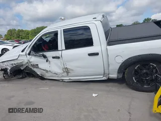 2018 Ram 1500 Express с VIN 1C6RR6KG9JS299835, выставлен на аукционе IAAI как лот 42028416 с пробегом 116 909 миль миль и . История ставок и продаж доступна на DreamBid. Изображение 14.