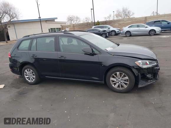 2019 Volkswagen Golf SportWagen S with VIN 3VWY57AU2KM516226, listed as a IAAI auction lot 41674518 with 60,806 mi miles. Bid and sale history available at carsss.com. Image 14.