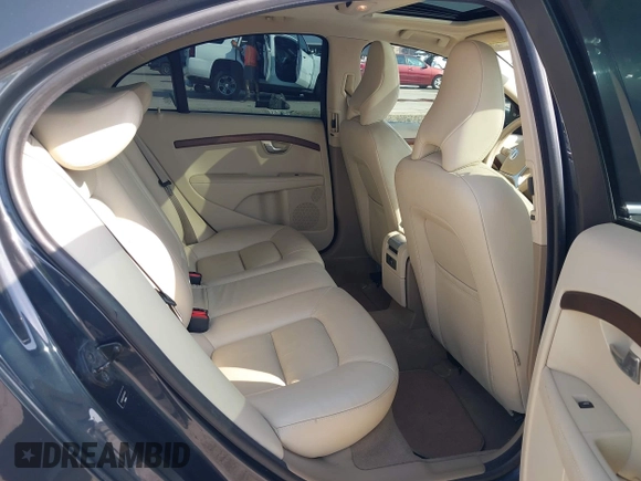 2011 Volvo S80 3.2L z VIN YV1952AS2B1144001, wystawiony jako IAAI lot #42279471 z przebiegiem 107 984 mil mil oraz . Historia ofert i sprzedaży dostępna na DreamBid. Obrazek 8.