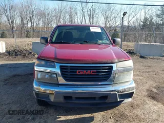 2005 GMC Canyon SLE Z85 with VIN 1GTDT196458264112, listed as a IAAI auction lot 41655505 with 110,529 mi miles. Bid and sale history available at carsss.com. Image 6.