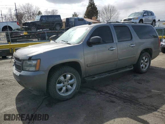 2008 Chevrolet Suburban LTZ with VIN 1GNFK16Y18R165402, listed as a Copart auction lot 47832565 with 184,399 mi miles and Salvage Title. Bid and sale history available at carsss.com. Image 1.