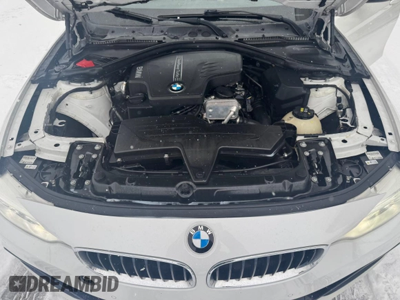 2016 BMW 4 Series 428i z VIN WBA4A9C53GG507015, wystawiony jako Copart lot #44042195 z przebiegiem 184 240 mil mil oraz Czysty tytuł • Clean title. Historia ofert i sprzedaży dostępna na DreamBid. Obrazek 7.